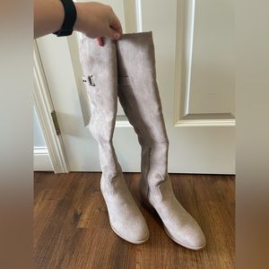 Women’s knee high boots size 8.5